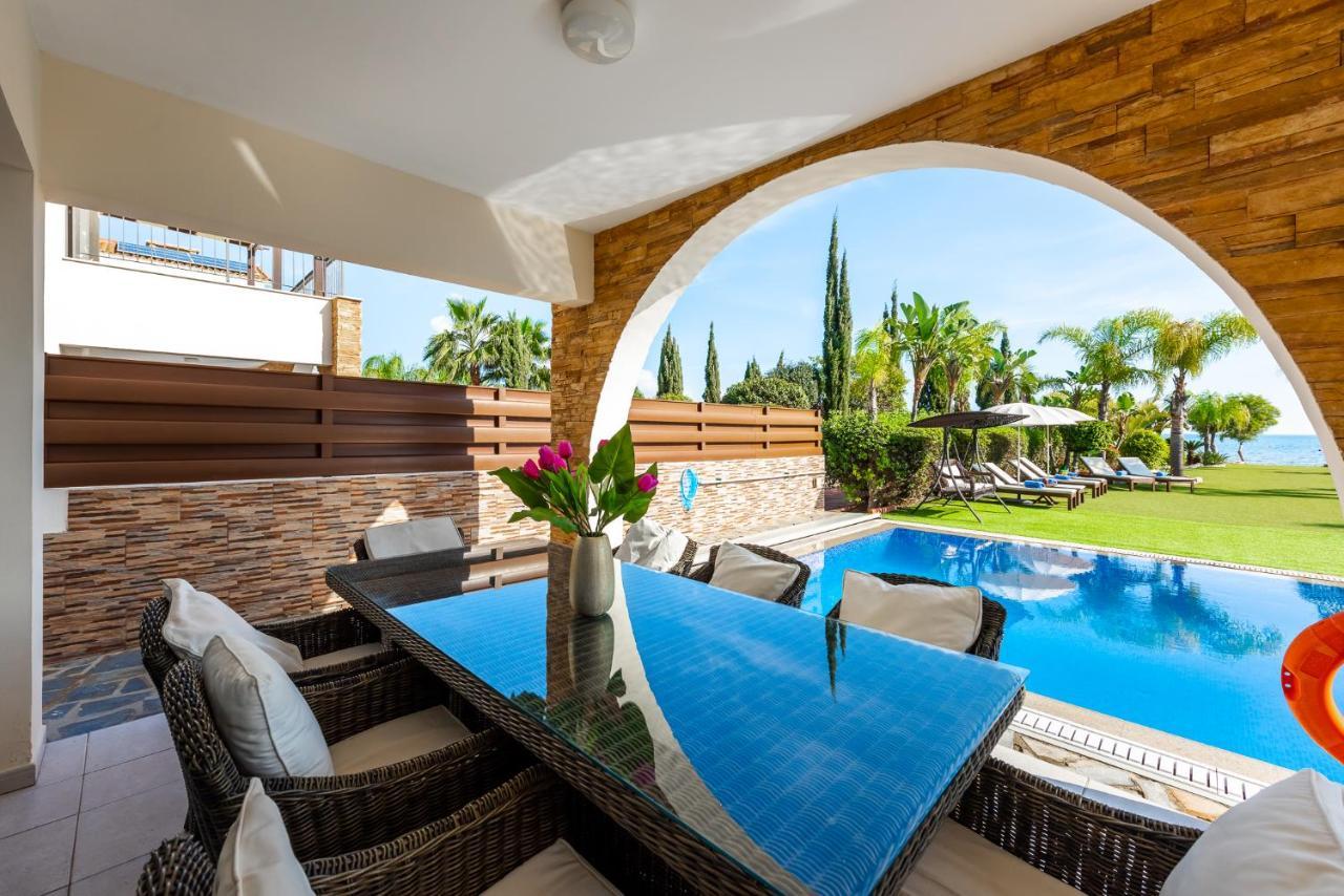 Sea Front Oceanus H2 By Ezoria Villas Agia Napa Buitenkant foto