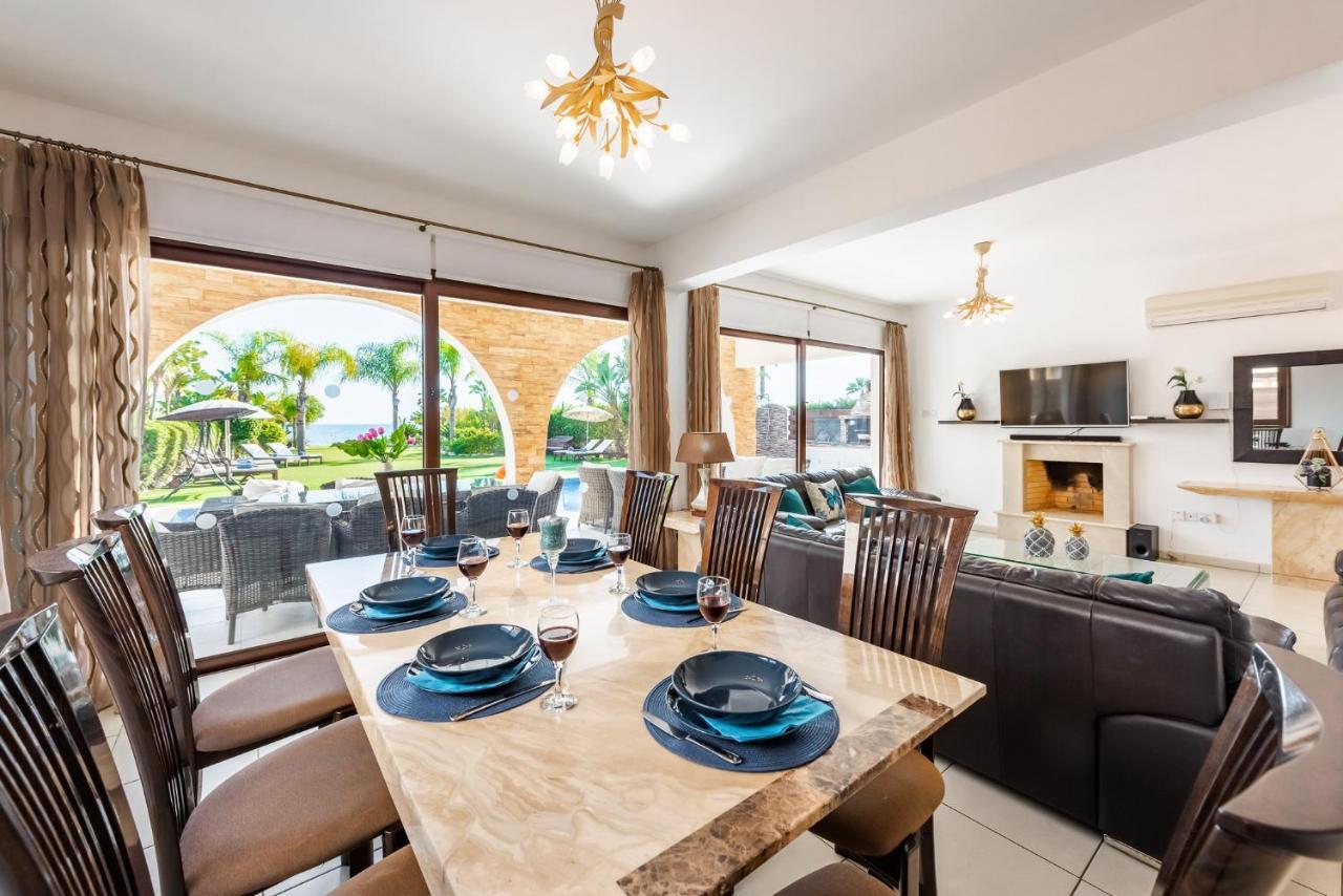 Sea Front Oceanus H2 By Ezoria Villas Agia Napa Buitenkant foto