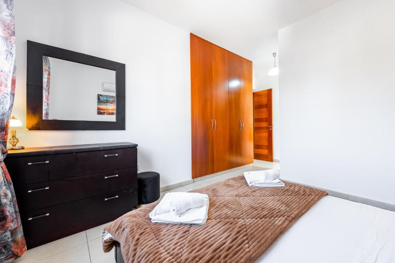 Sea Front Oceanus H2 By Ezoria Villas Agia Napa Buitenkant foto
