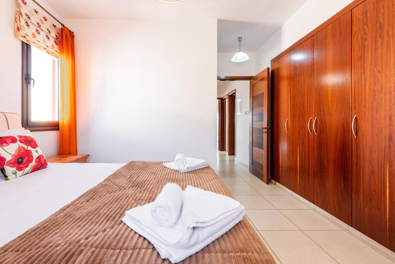 Sea Front Oceanus H2 By Ezoria Villas Agia Napa Buitenkant foto